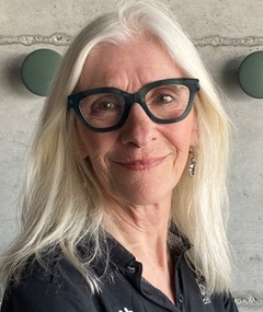 Photo de Marcella, sophrologue spécialiste en sophrothérapie, autrice